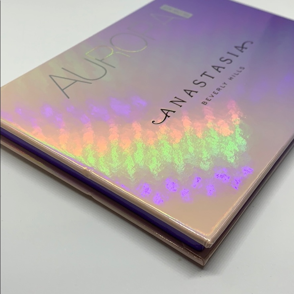 Anastasia Beverly Hills Glow Kit - Picture 6 of 6